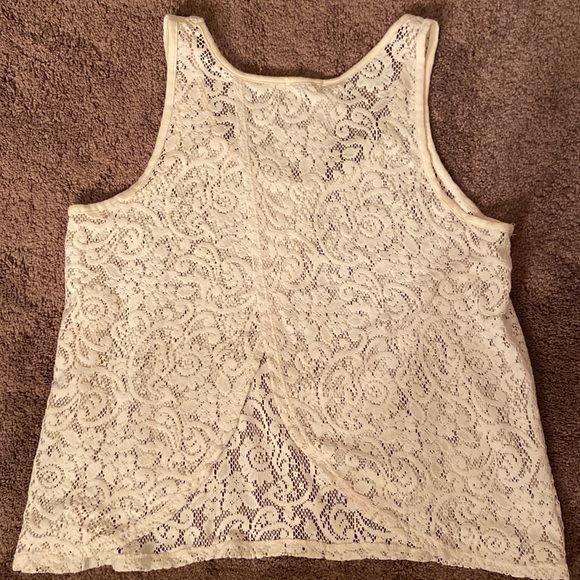 Women's Cream Colored Lace Tank Top - Picture 2 of 2